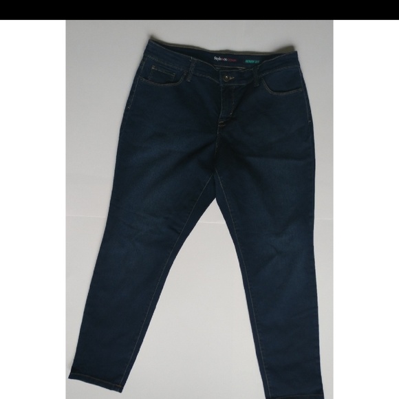 Style & Co. Denim Skinny Leg jeans (14P) - Picture 5 of 5